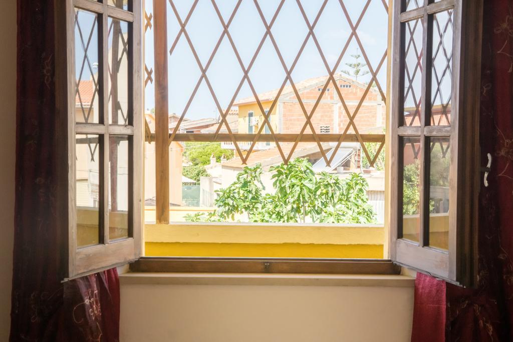 Casa Vacanza Da Luisa San Giovanni Suergiu Exterior photo